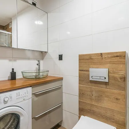 Apartament Black Stripes Blisko Morza * Gdaňsk